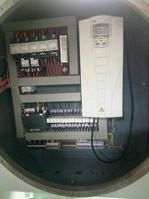 ����늚���ƹ�F(xi��n)��(ch��ng)���b�D