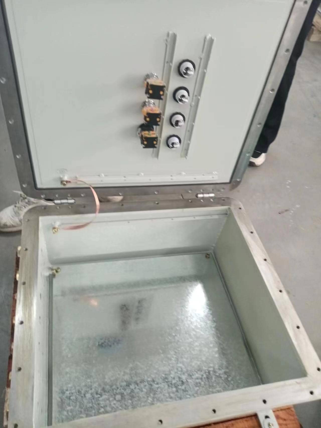 ���C�����䚤�w���ӹ����N���|(zh��)��