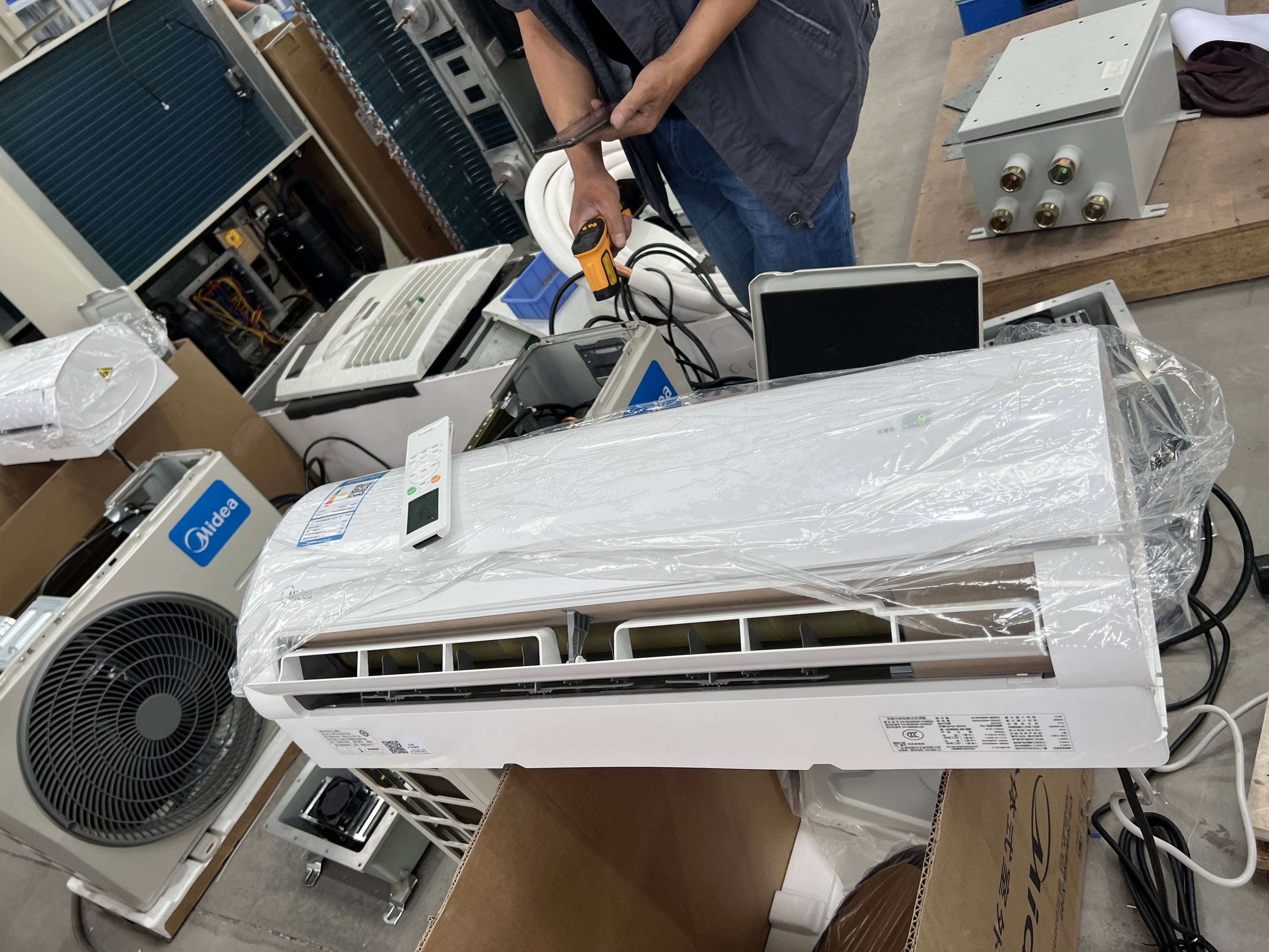 �İ��������{(di��o)�����c(di��n)�͹���